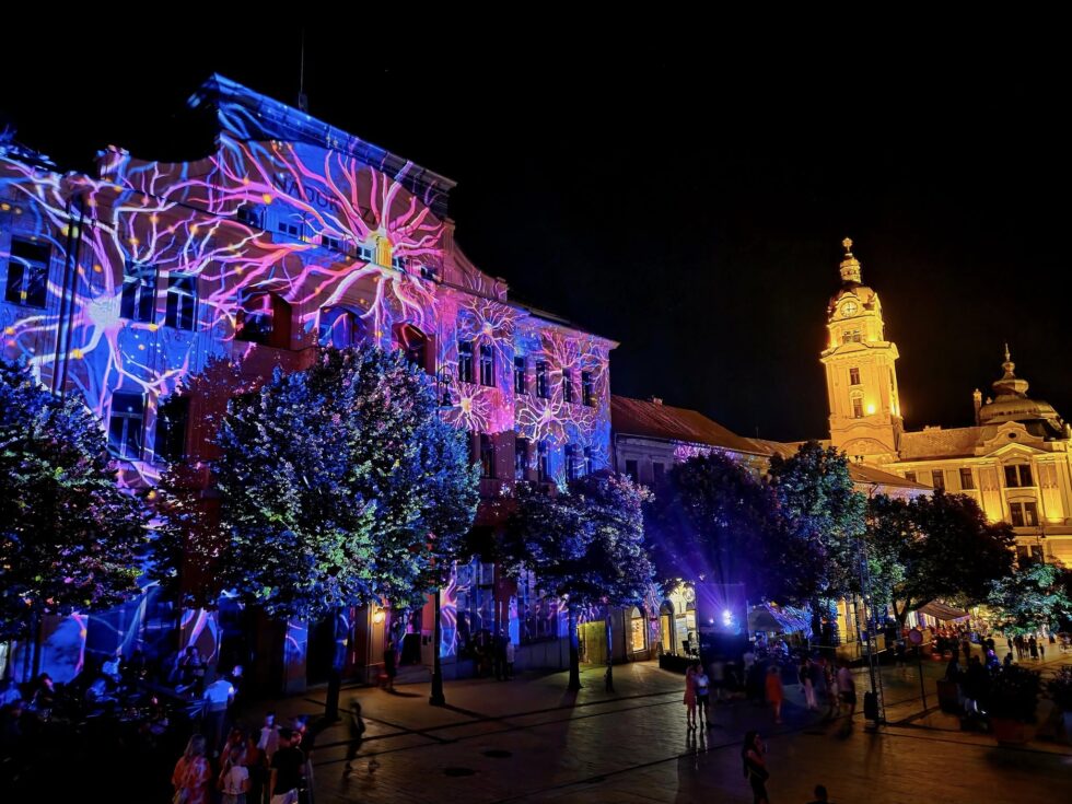 Fények, ízek, élmények – így ragyogtunk a Pécsi Fényfesztiválon ✨